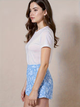 Load image into Gallery viewer, Jacquard Floral Elastic Waist Shorts

