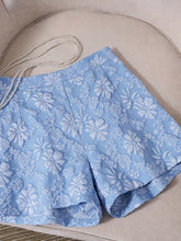 Load image into Gallery viewer, Jacquard Floral Elastic Waist Shorts

