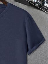 Load image into Gallery viewer, Men’s Geometric Appliqué Crew-Neck T-Shirt
