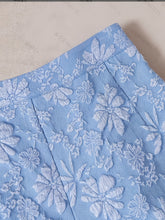 Load image into Gallery viewer, Jacquard Floral Elastic Waist Shorts
