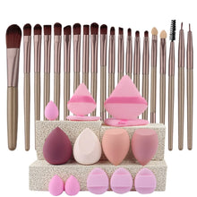 Load image into Gallery viewer, Makeup Brushes Set Premium Synthetic Kabuki Foundation Concealers Powder Blush Blending Face Eye Shadows Brush Set
