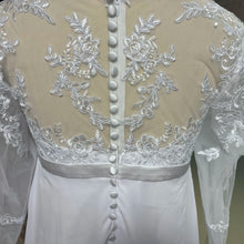 Load image into Gallery viewer, Elegant Lace Maternity Wedding Gown
