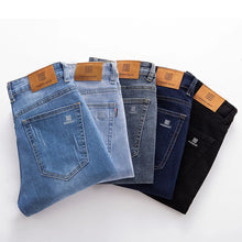 Load image into Gallery viewer, Men’s Retro Washed Loose-Fit Jeans
