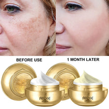 Load image into Gallery viewer, Collagen Whitening Moisture Care Set
