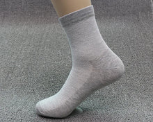 Load image into Gallery viewer, Men’s Breathable Cotton Crew Socks
