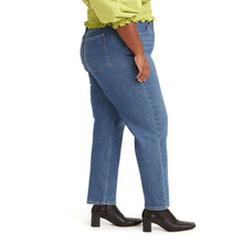 Load image into Gallery viewer, Relaxed Straight Mom Jeans
