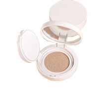 Load image into Gallery viewer, Matte Mineral Liquid Foundation Base

