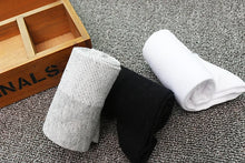 Load image into Gallery viewer, Men’s Breathable Cotton Crew Socks
