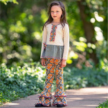 Load image into Gallery viewer, Girls Vintage Floral Tunic Set
