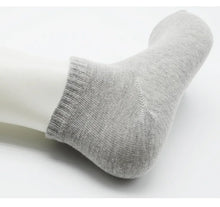 Load image into Gallery viewer, Men’s Large-Size Breathable Ankle Socks (5 Pairs)
