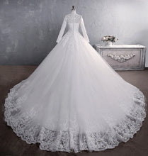Load image into Gallery viewer, Muslim Wedding Dress 2021 Elegant High Neck With Train Princess Bride Dress Luxury Lace Embroidery Wedding Gown Vestido De Noiva
