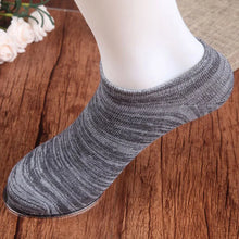 Load image into Gallery viewer, Striped Breathable Ankle Socks for Men (2 Pairs)
