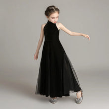 Load image into Gallery viewer, Elegant Sleeveless Princess Evening Dress
