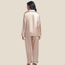Load image into Gallery viewer, Silky Satin Plus Size Pajamas
