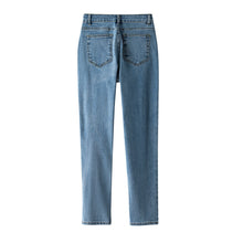 Load image into Gallery viewer, Relaxed Straight Mom Jeans
