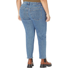 Load image into Gallery viewer, Relaxed Straight Mom Jeans
