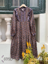 Load image into Gallery viewer, 2021 spring new literary retro fresh and sweet stitching floral embroidery long-sleeved dress temperament trend
