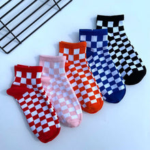 Load image into Gallery viewer, Unisex Korean Checkerboard Ankle Socks
