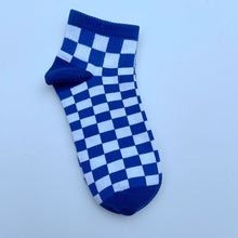 Load image into Gallery viewer, Unisex Korean Checkerboard Ankle Socks
