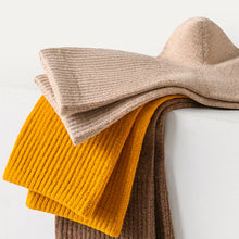 Load image into Gallery viewer, Combed Cotton Business Crew Socks
