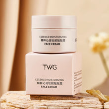 Load image into Gallery viewer, Apply the Cream Before Makeup, Moisturizing Foundation Cream - Lasting Moisturizing, Creating a Natural Foundation

