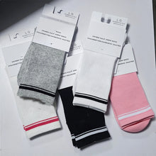 Load image into Gallery viewer, Stretch Yoga Comfort Socks
