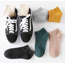 Load image into Gallery viewer, Men’s Cotton Ankle Socks 5-Pair Pack
