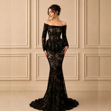 Load image into Gallery viewer, Customized Temperament Elegant Off-the-shoulder Evening Gowns for Banquet Lace Wedding Party Dress High Quality
