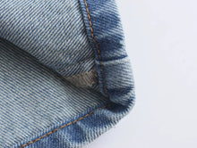 Load image into Gallery viewer, Slanted Placket Retro Wide Jeans
