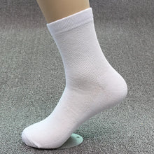 Load image into Gallery viewer, Men’s Breathable Cotton Crew Socks
