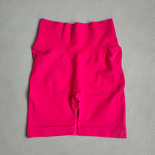 Load image into Gallery viewer, Yoga Shorts Women Sports Shorts Seamless Gym Workout Shorts High Waist Push Up Fitness Sports Shorts Cycling Shorts

