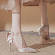 Load image into Gallery viewer, Pearl Strap Wedding High Heels
