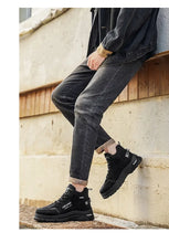 Load image into Gallery viewer, Lightweight Breathable Sports Sneakers Men
