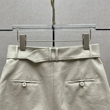 Load image into Gallery viewer, women's shorts New high waisted slim mini pants for summer 2026 linen blend casual shorts Belt decoration shorts women's pants
