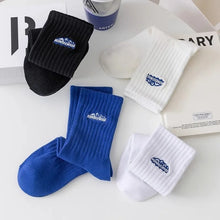 Load image into Gallery viewer, Comfortable Thick Crew Sport Socks
