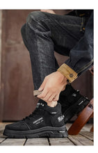 Load image into Gallery viewer, Lightweight Breathable Sports Sneakers Men
