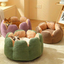 Load image into Gallery viewer, Petal Shaped Pet Bed, Plush Round Dog &amp; Cat Cushion Mat with Knitted Texture, Ultra Soft Warm Nest for Kittens Puppies in Winter
