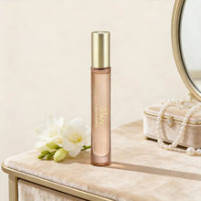 Load image into Gallery viewer, 10ml Original Brand Sandalwood Scent Vaporisateur Spray Body Mist Rare Vanilla Caramel Fragrance Spray Travel Pack Eau De Parfum
