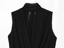 Load image into Gallery viewer, Women's Top 2026 New Spring Summer Fashion Black Sleeveless Pleated Top for Women Casaul Chic Women Top
