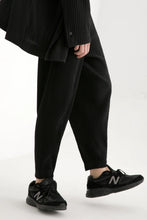 Load image into Gallery viewer, Japanese Pleated Streetwear Suit Pants
