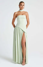 Load image into Gallery viewer, Backless High Split Summer Dress
