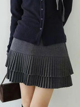 Load image into Gallery viewer, Vintage High Waist Pleated Mini
