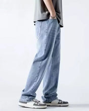 Load image into Gallery viewer, Light colored jeans for men
