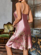 Load image into Gallery viewer, Women Floral Print Nightdress Light and Blooming Elegant yet Sweet Let You Feel the Romantic Atmosphere Even in Your Dreams
