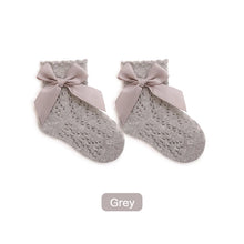 Load image into Gallery viewer, Baby Girl Lace Ruffle Grip Socks
