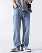 Load image into Gallery viewer, Light colored jeans for men
