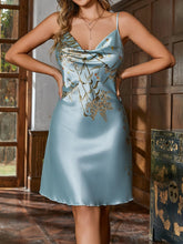 Load image into Gallery viewer, Women Floral Print Nightdress Light and Blooming Elegant yet Sweet Let You Feel the Romantic Atmosphere Even in Your Dreams
