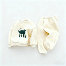 Load image into Gallery viewer, Cute Cartoon Baby Outfit Set
