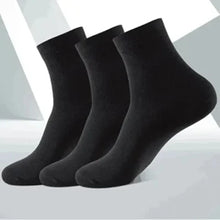 Load image into Gallery viewer, Essential Mid Calf Cotton Socks
