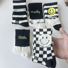 Load image into Gallery viewer, Smiley Couple Sport Sock Pack
